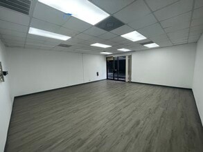 1301 Seminole Blvd, Largo, FL for lease Building Photo- Image 2 of 2