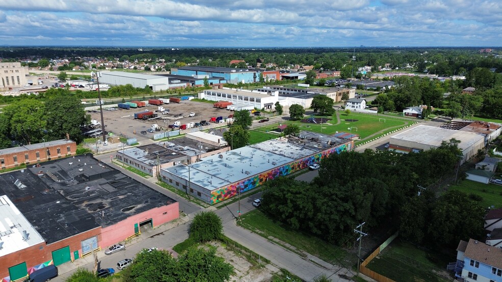 7446 Central Ave, Detroit, MI for sale - Building Photo - Image 2 of 3