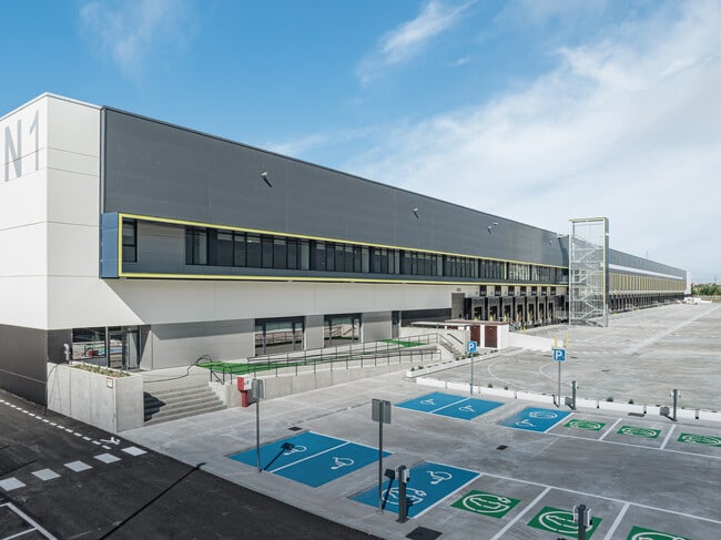 More details for Calle de Gregorio Marañón, 2, Getafe - Industrial for Lease