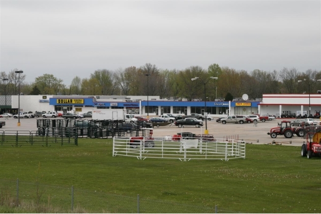 550 E Industrial Park Rd, Murphysboro, IL for sale - Building Photo - Image 2 of 6