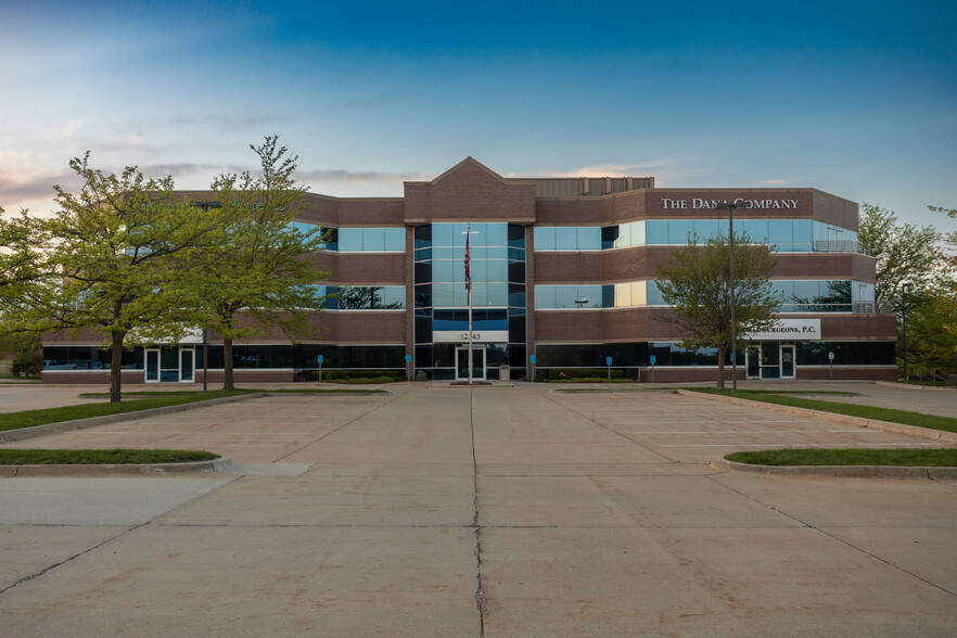 12345 University Ave, Clive, IA for sale - Building Photo - Image 1 of 3