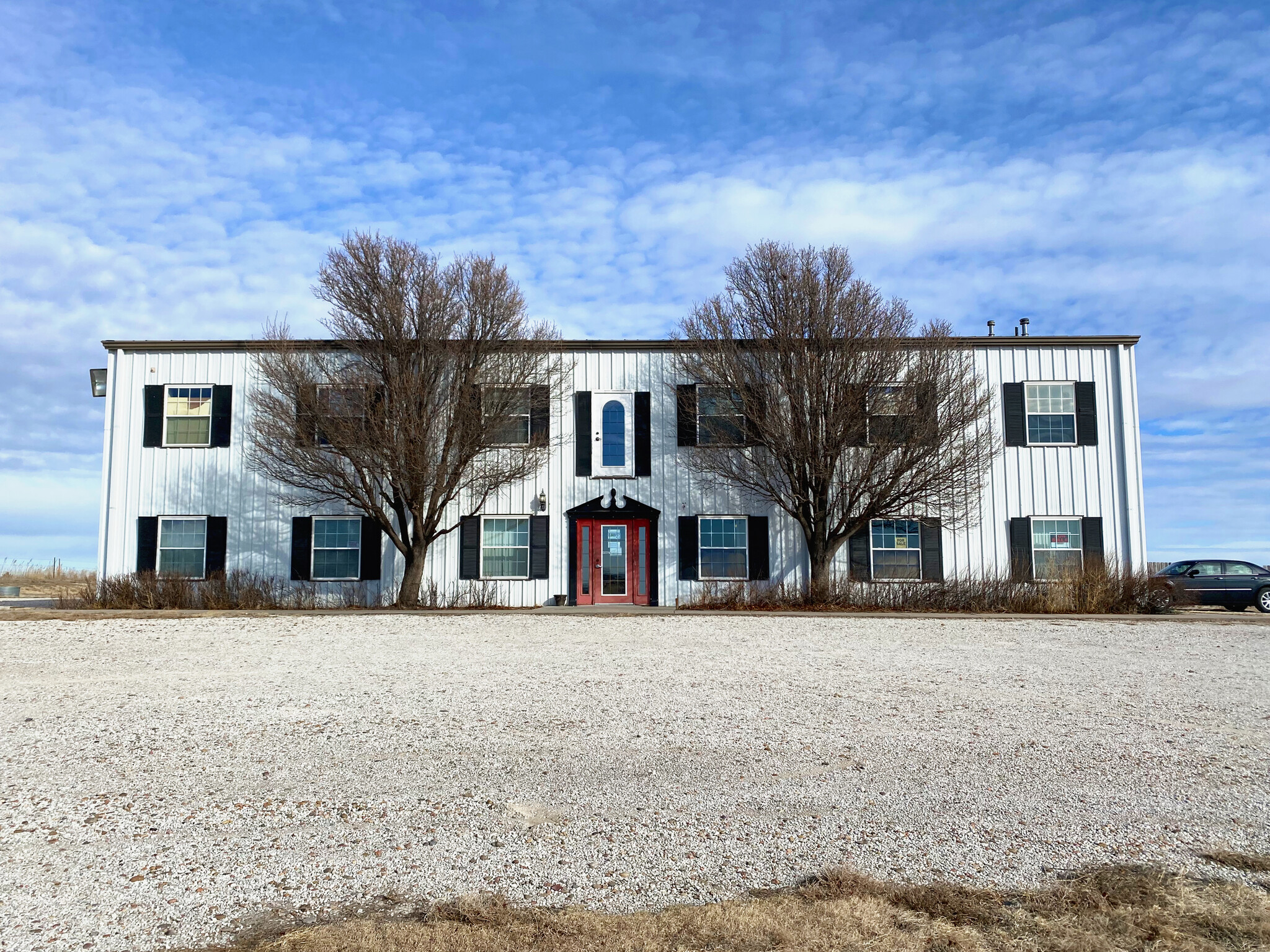 11347 E Wyatt Earp Blvd, Dodge City, KS for sale Building Photo- Image 1 of 1