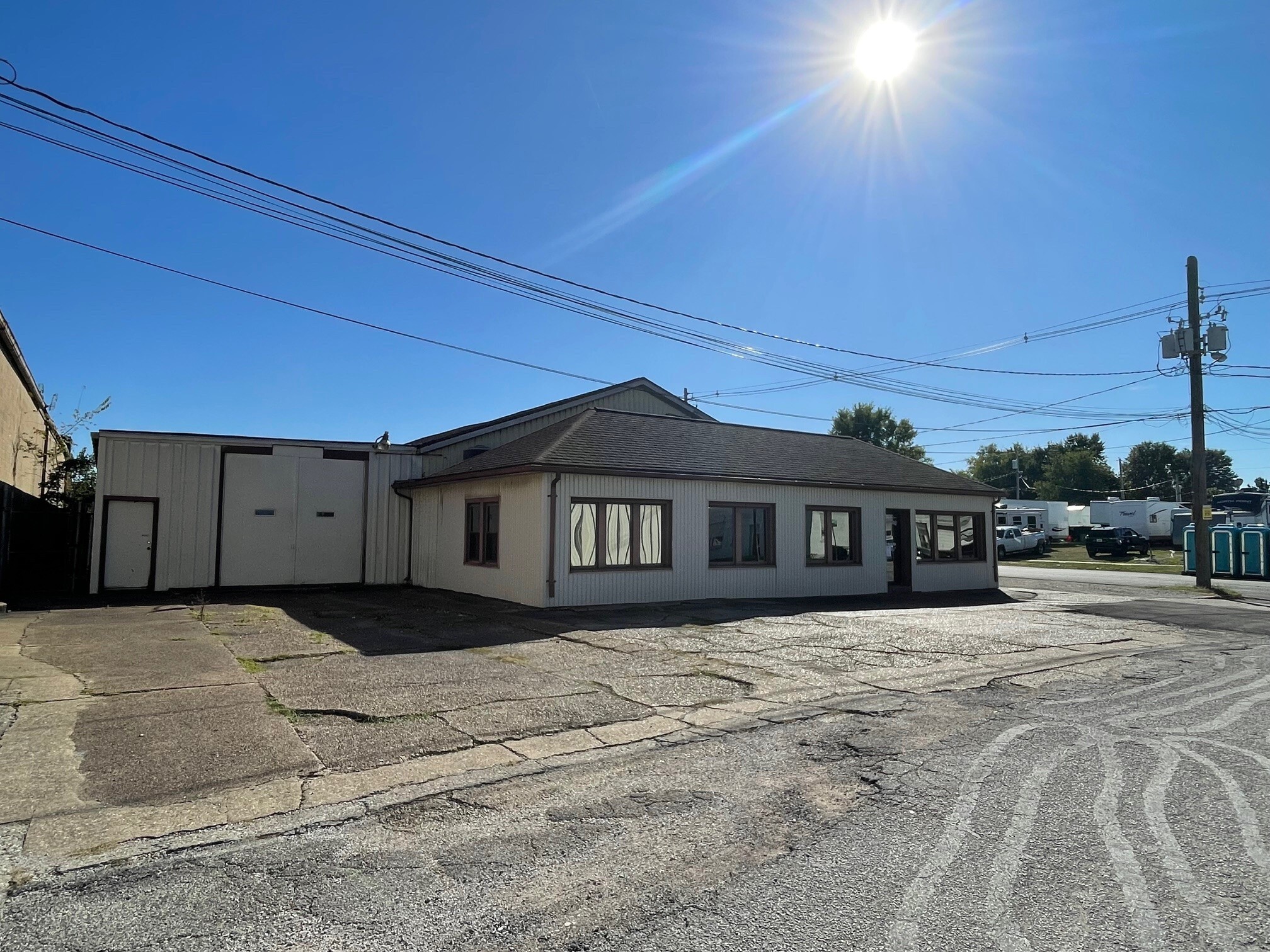 105 N 9th Ave, Evansville, IN for sale Building Photo- Image 1 of 32