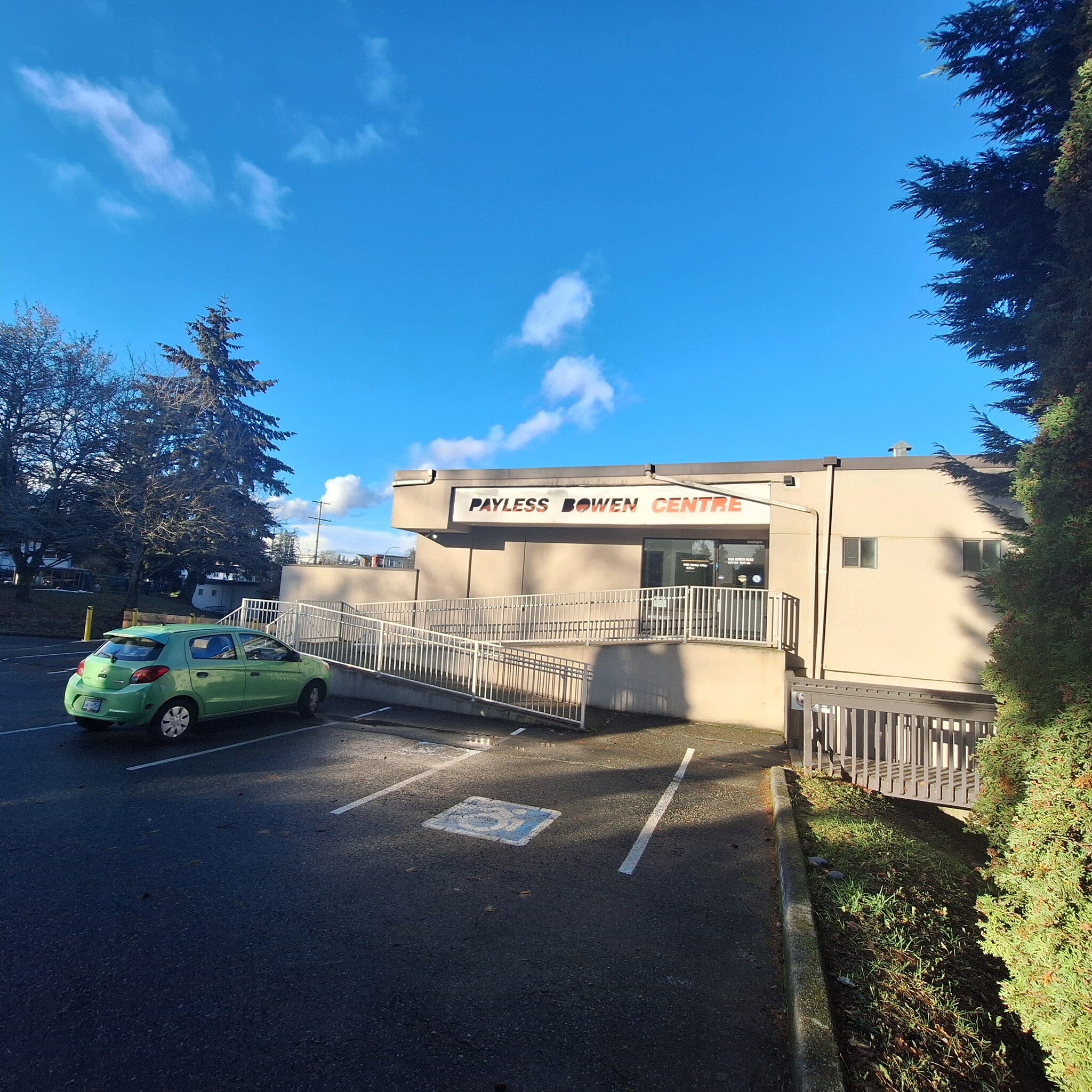 1585 Bowen Rd, Nanaimo, BC for lease Building Photo- Image 1 of 14