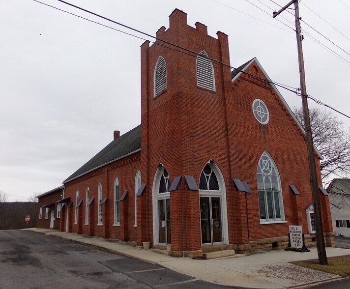 201 E. Main Street, Stoystown, PA 15563