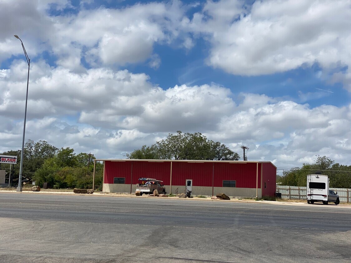 2018 S Bridge St, Brady, TX for sale Primary Photo- Image 1 of 1