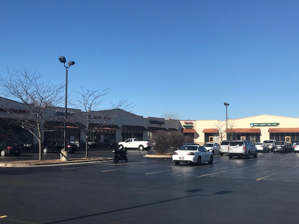 16310 S Lincoln Hwy, Plainfield, IL 60586