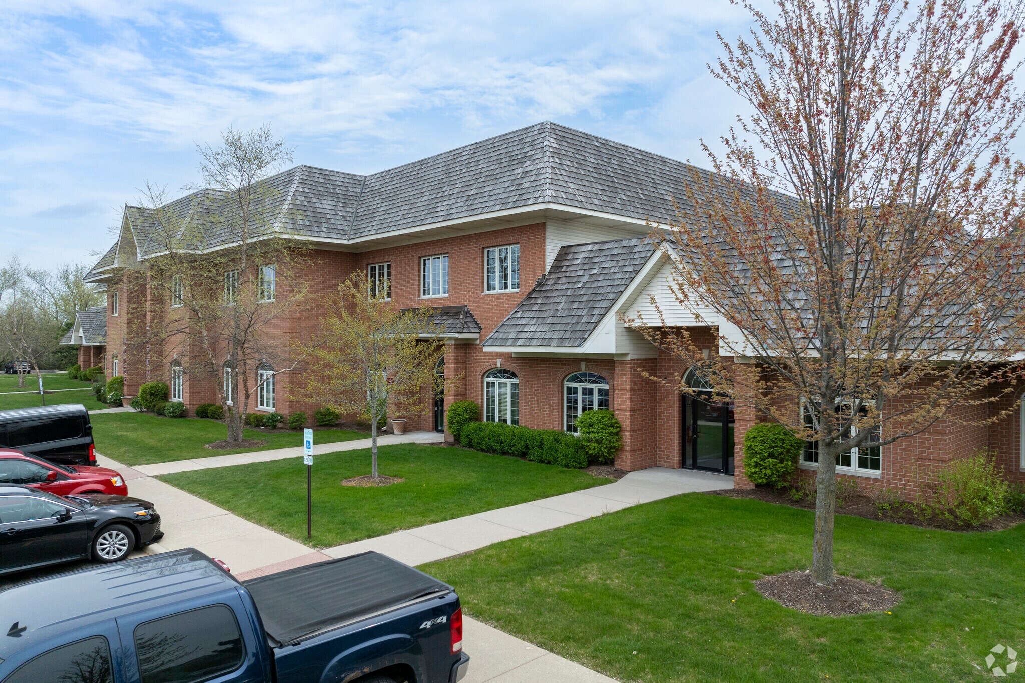 1870 W Winchester Rd, Libertyville, IL for sale Building Photo- Image 1 of 5