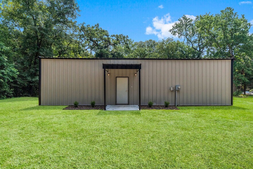 5007 Cartwright Rd, Montgomery, TX 77316