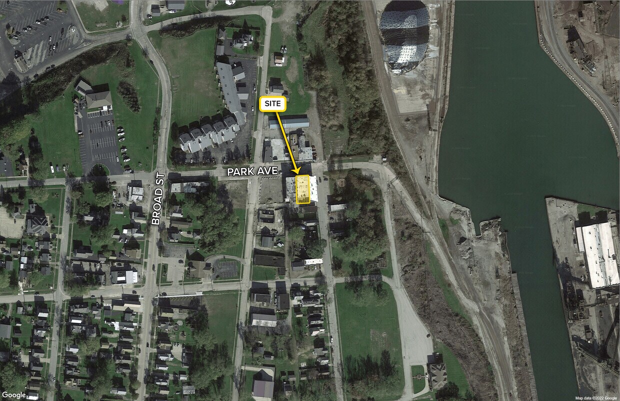 180182 Park Ave, Conneaut, OH 44030