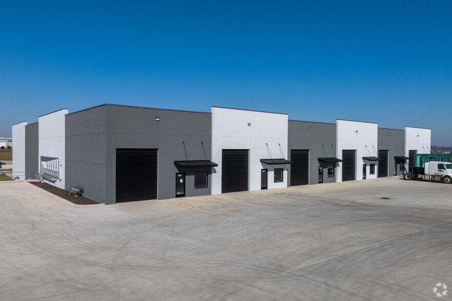 1460 NW Olympic Dr, Grain Valley, MO for sale - Building Photo - Image 1 of 1