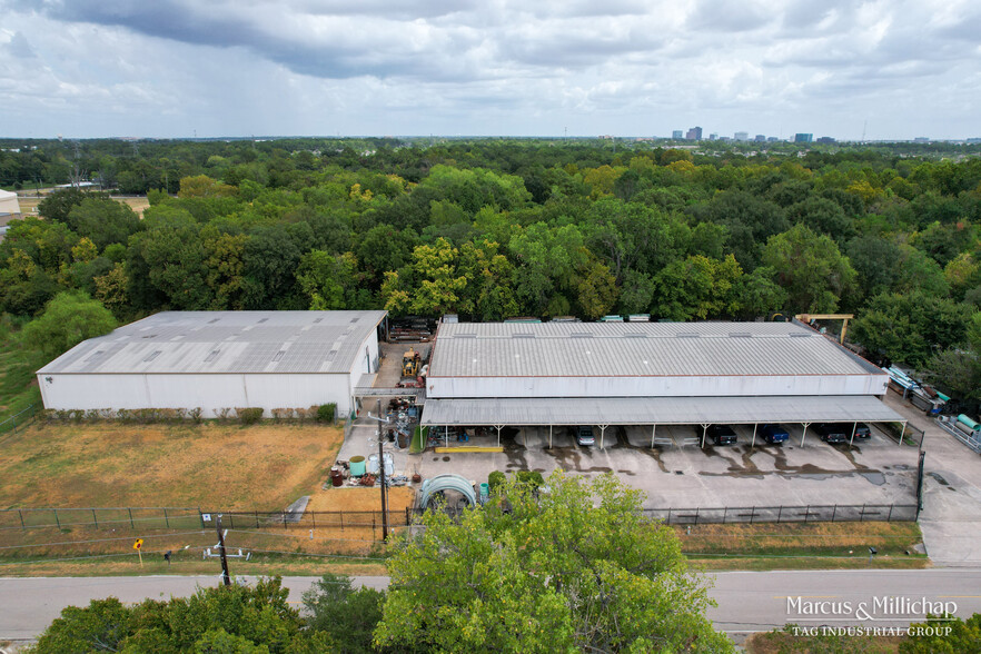 11918 Adel Rd, Houston, TX for sale - Building Photo - Image 1 of 5