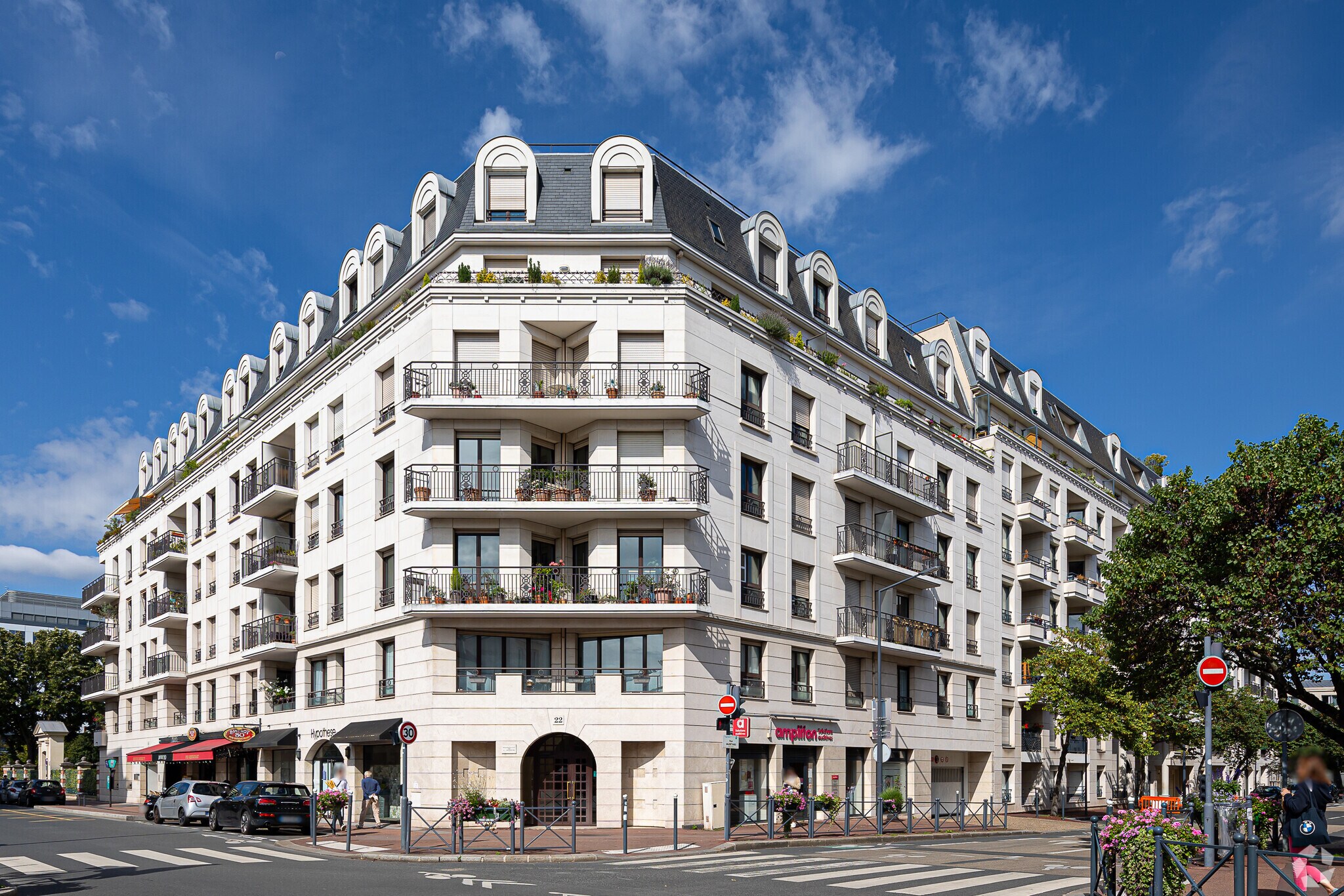 24-30 Rue Du Général Leclerc, Issy-les-Moulineaux for lease Primary Photo- Image 1 of 4