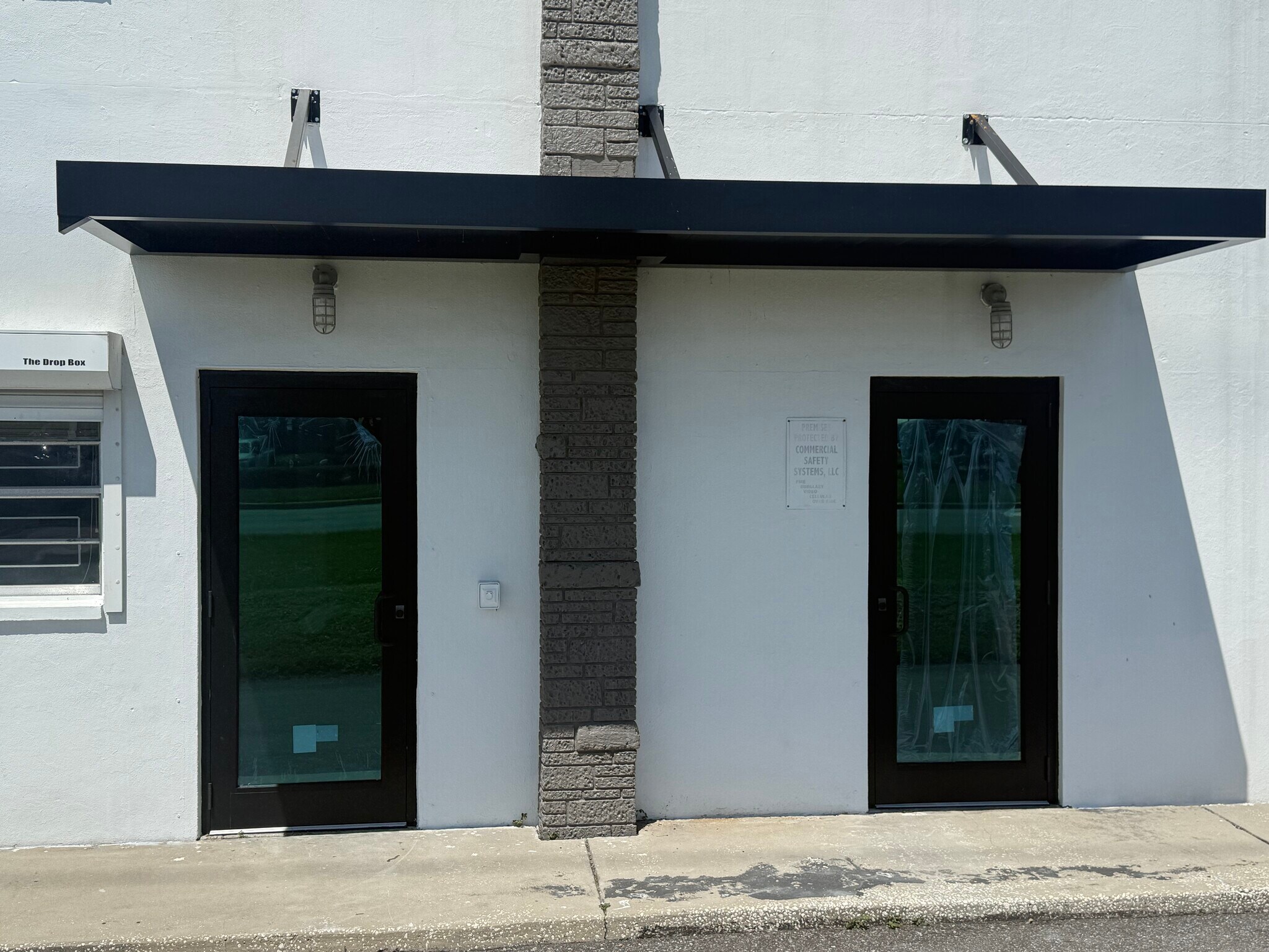 12388 Starkey Rd, Largo, FL for sale Interior Photo- Image 1 of 24