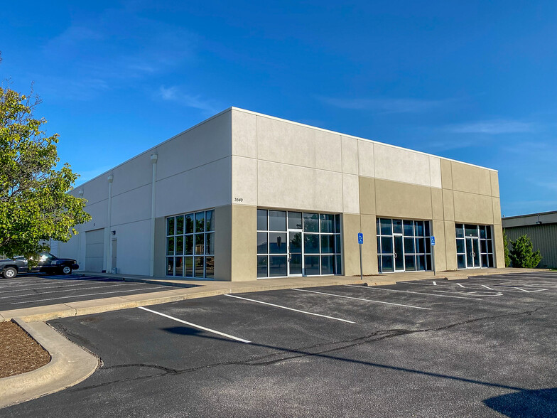 3540 N Comotara St, Wichita, KS for lease - Building Photo - Image 1 of 6