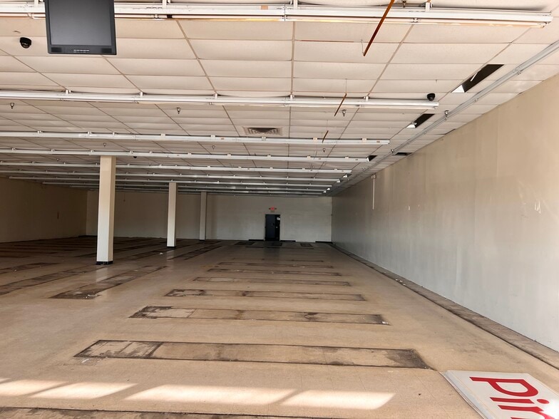 19099 Pineville Rd, Long Beach, MS for lease - Interior Photo - Image 3 of 12