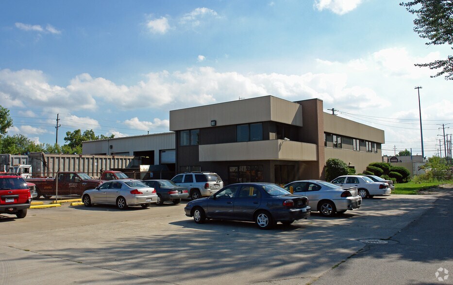 5400 S Stepp Dr, Summit Argo, IL 60501