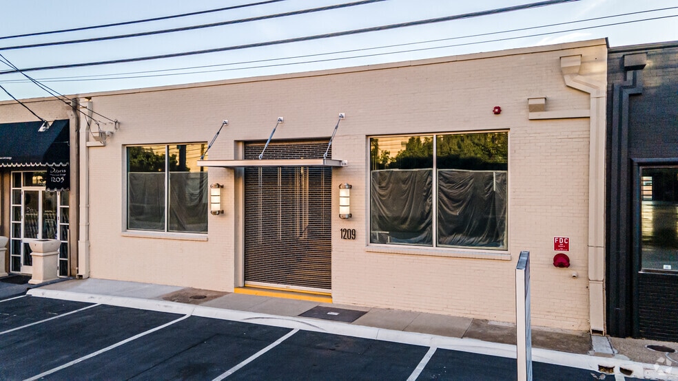 1209 Slocum St, Dallas, TX for sale - Primary Photo - Image 1 of 2