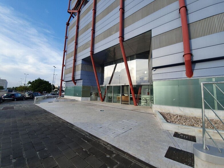 Office in La Rinconada for lease - Building Photo - Image 1 of 15