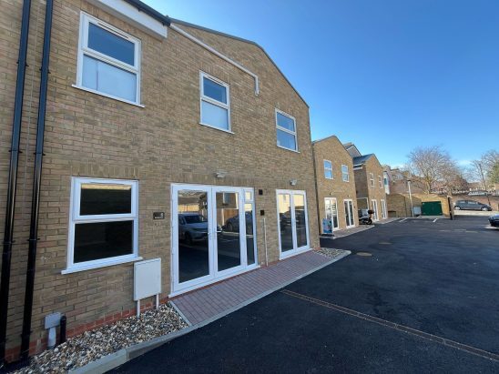 Dennington Mews, London for lease - Primary Photo - Image 1 of 1