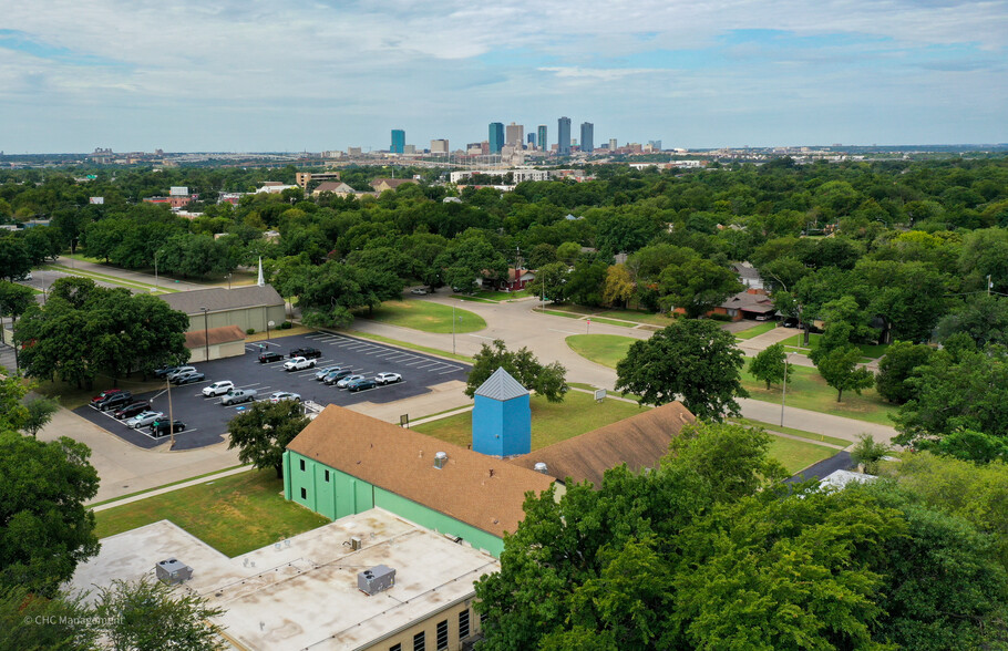 1000 Bonnie Brae Ave, Fort Worth, TX for sale - Building Photo - Image 1 of 1