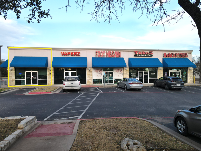 1050 N Lakeline Blvd, Cedar Park, TX for lease - Building Photo - Image 1 of 4