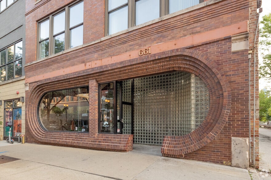 661 W Lake St, Chicago, IL for lease - Building Photo - Image 2 of 11