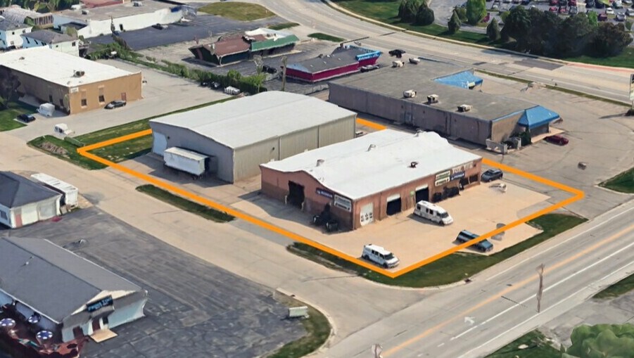 7,000SF & 7,500SF Light Industrial portfolio of 2 properties for sale on LoopNet.com Aerial- Image 1 of 16