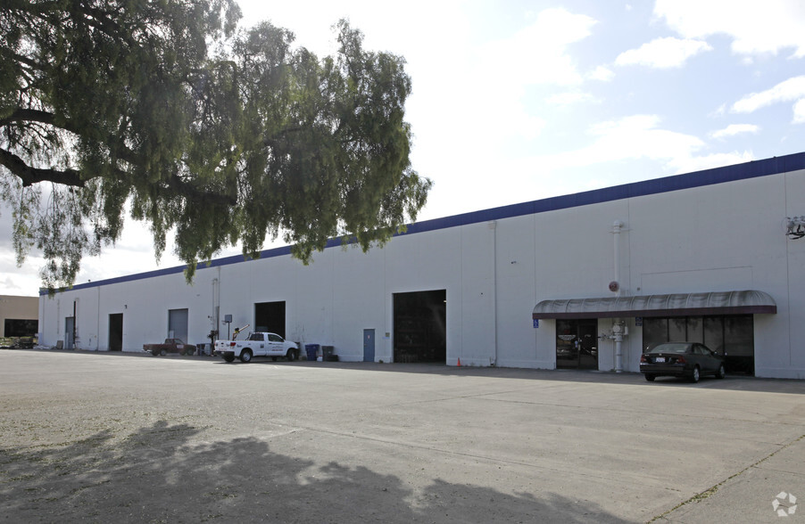 1951 Williams St, San Leandro, CA for lease - Building Photo - Image 2 of 3