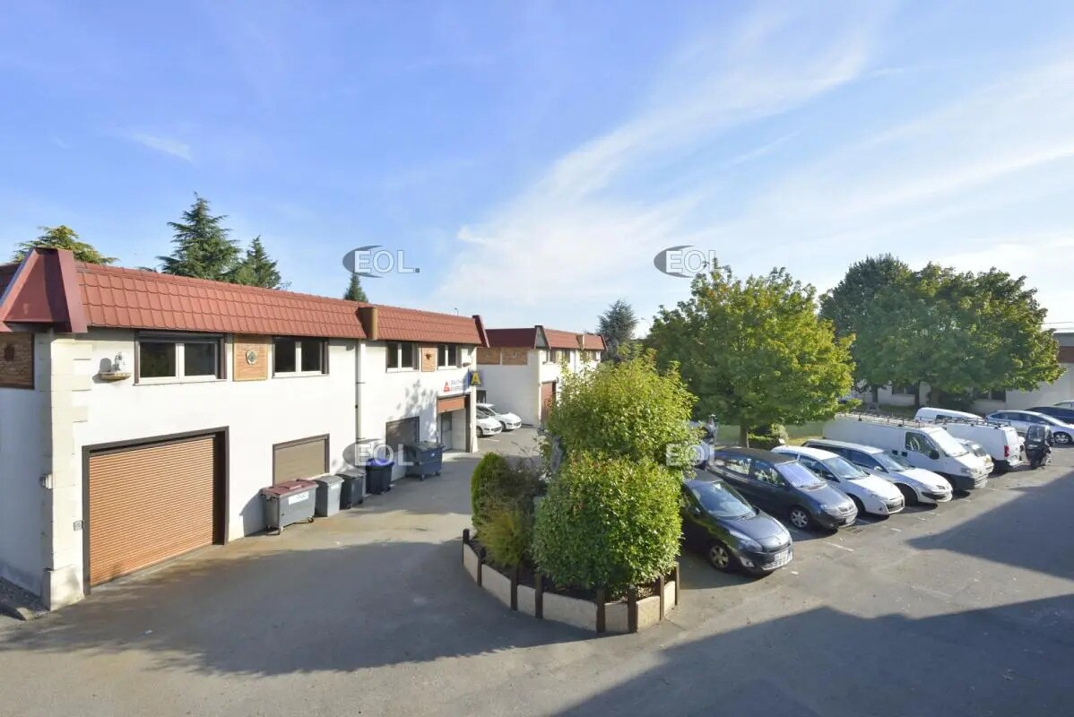 Flex in Massy for lease Building Photo- Image 1 of 6