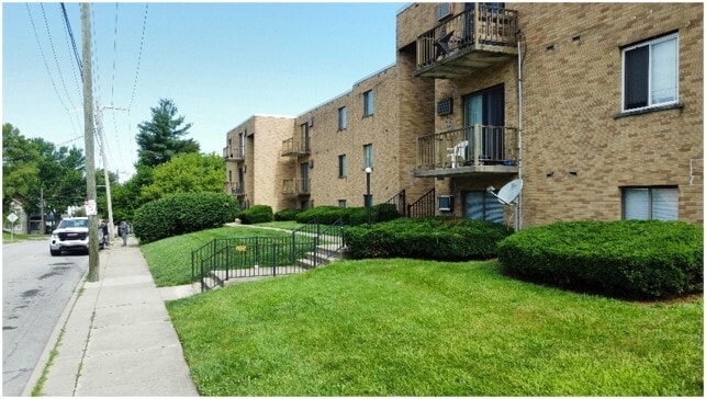 3204 Mozart Ave, Cincinnati, OH for sale - Building Photo - Image 3 of 28