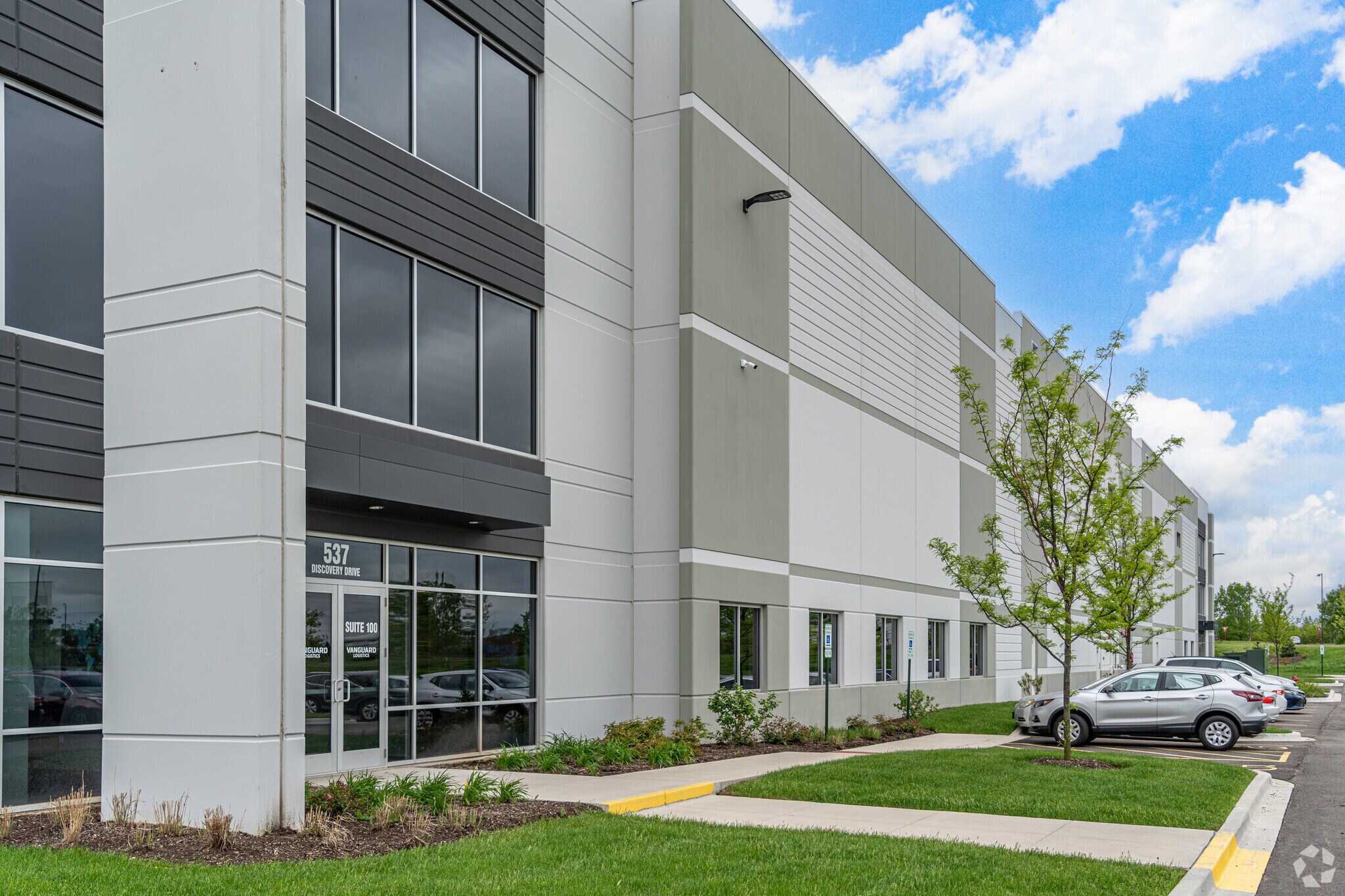 537 Discovery Dr, West Chicago, IL for lease Building Photo- Image 1 of 11