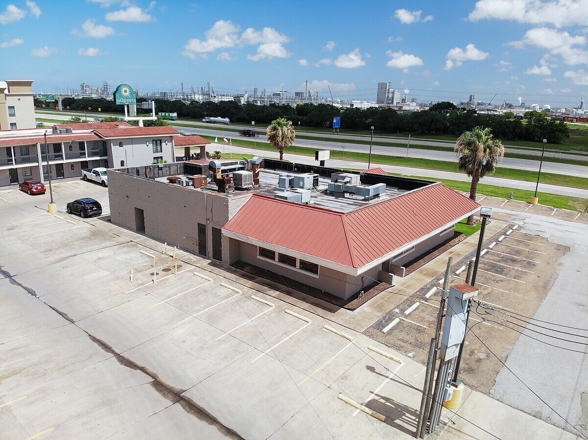 1130 Hwy 332  