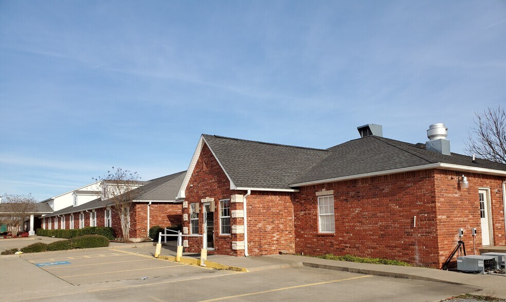 6670 US 69, Savanna, OK 74565 Retail for Lease