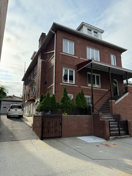 3179 Rochambeau Ave, Bronx, NY for sale - Building Photo - Image 1 of 7