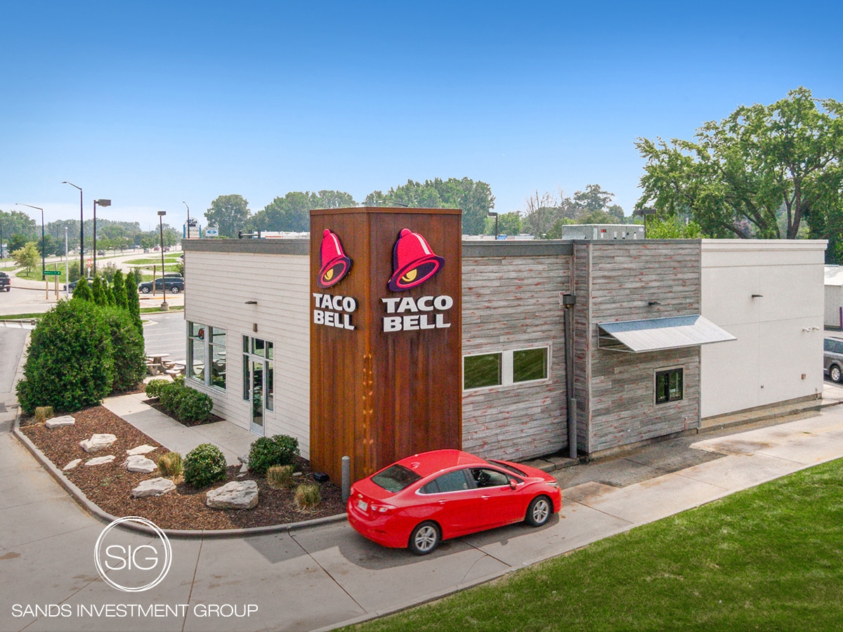 1897 Velp Ave, Green Bay, WI for sale Building Photo- Image 1 of 6