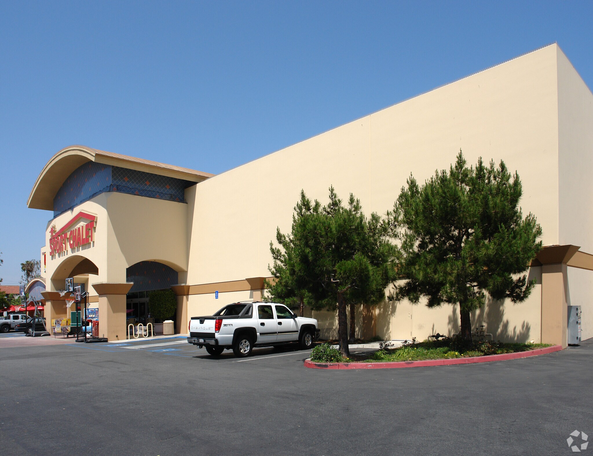 1622216242 Beach Blvd, Huntington Beach, CA 92647 Retail for Lease