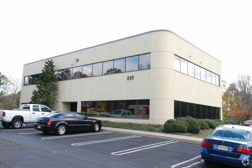 235 US Highway 22, Green Brook, NJ for lease - Building Photo - Image 1 of 11