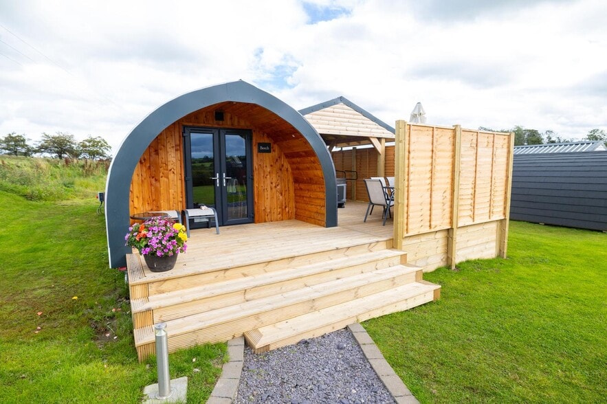 Fullshaw Ml, Stewarton for sale - Primary Photo - Image 1 of 9