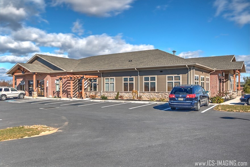 121 Chambers Hill, Chambersburg, PA 17201