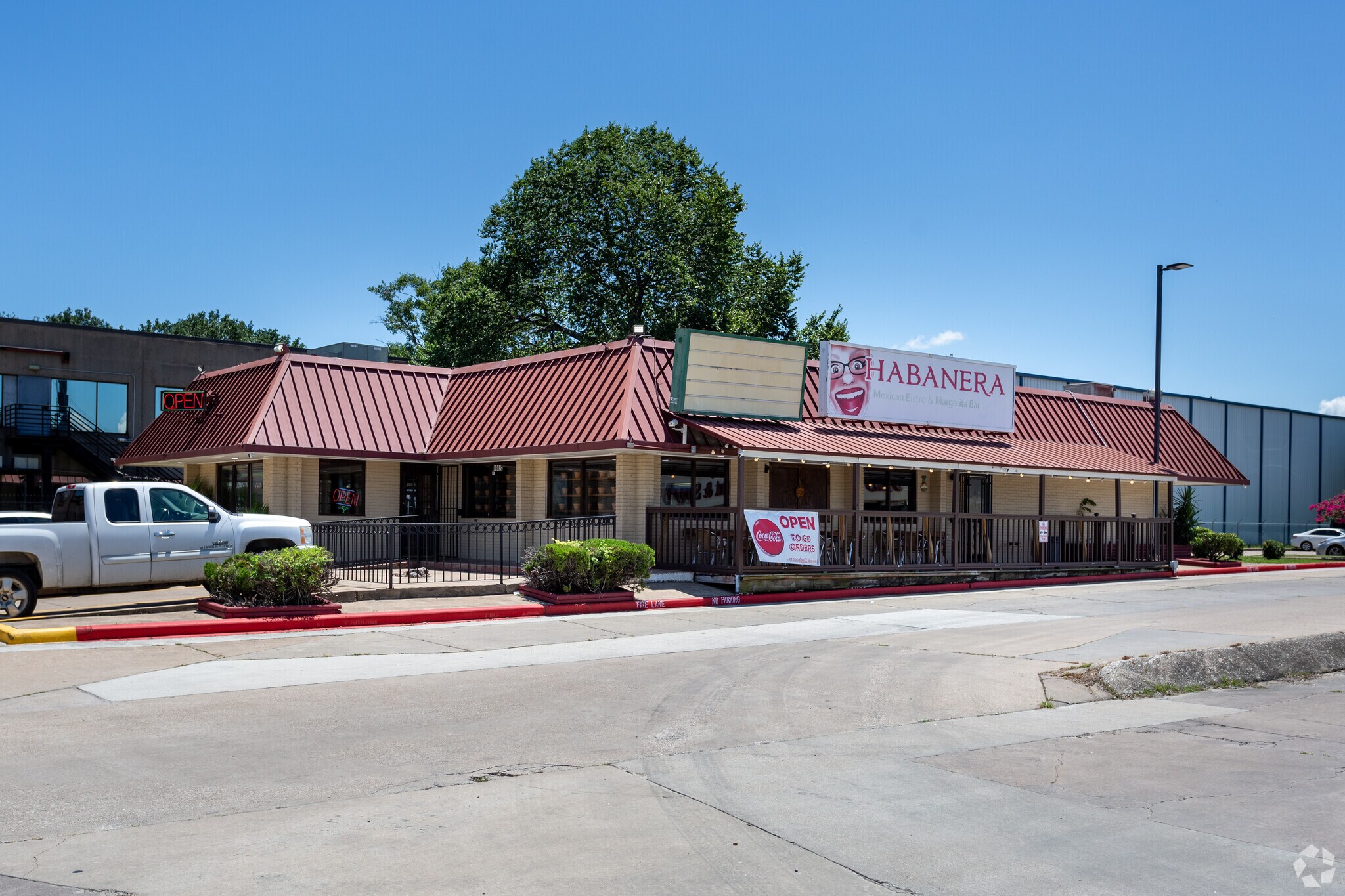 9902 Gulf Fwy, Houston, TX for sale Primary Photo- Image 1 of 1