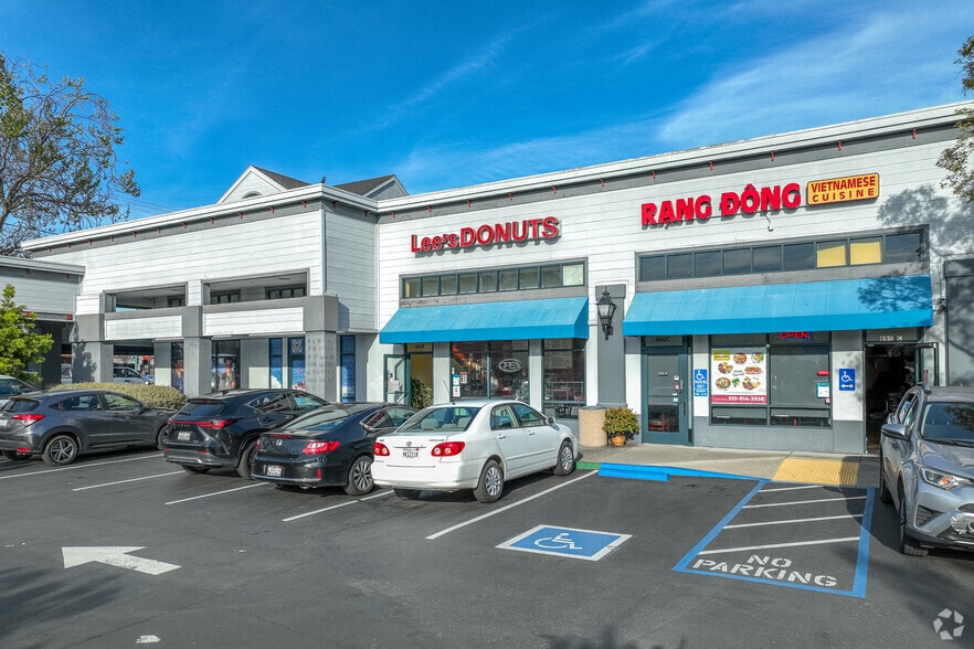 640-660 Central Ave, Alameda, CA for lease - Building Photo - Image 2 of 6