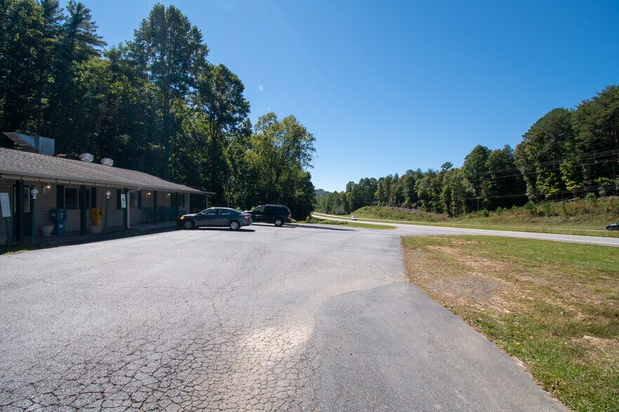 15735 US Hwy 64, Murphy, NC for sale - Primary Photo - Image 1 of 1