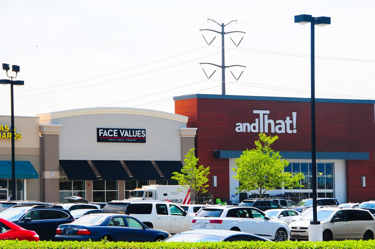 13065 Fair Lakes Shopping Ctr, Fairfax, VA, 22033 Department Store