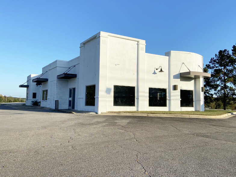 2210 Temple Ave N, Fayette, AL for lease - Primary Photo - Image 1 of 6