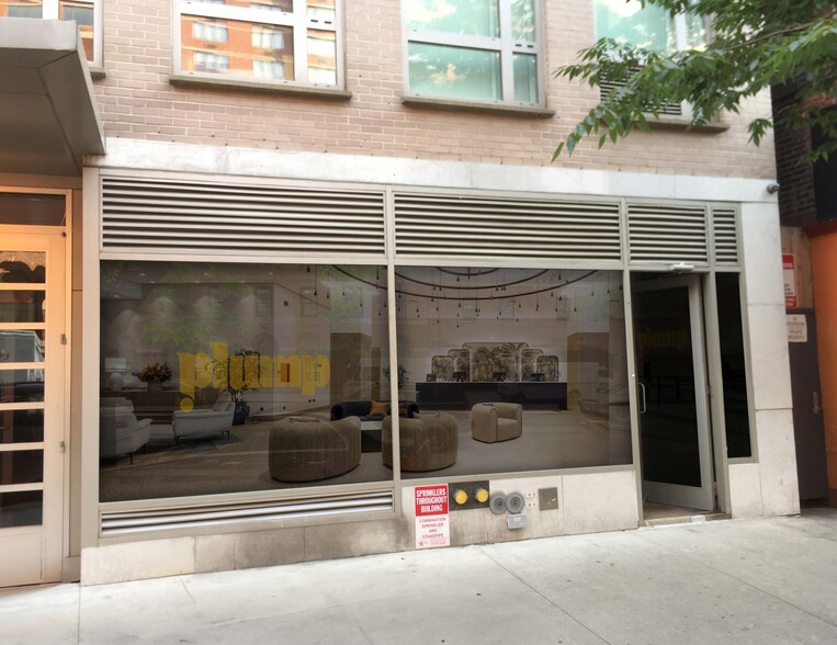 224 W 18th St, New York, NY for lease - Building Photo - Image 1 of 8