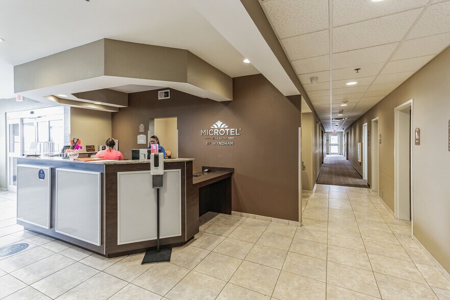 8779 Rd, Cambridge, OH 43725 Microtel Inn & Suites by Wyndham Cambridge