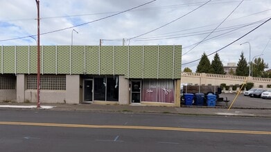 205 Oak St, Kelso, WA for lease Interior Photo- Image 1 of 7