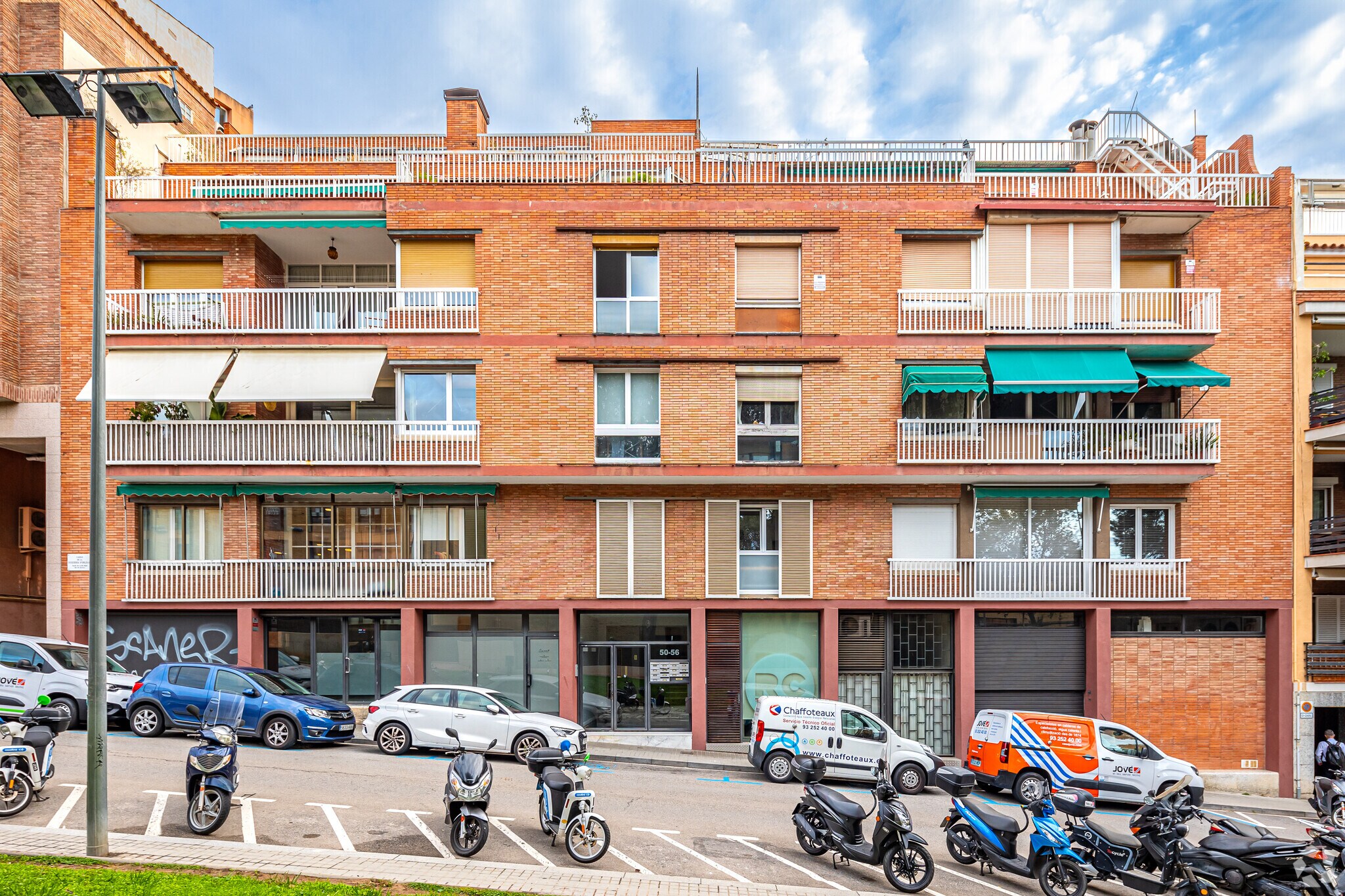 Carrer de la Duquessa d'Orleans, 50-56, Barcelona, Barcelona for sale Primary Photo- Image 1 of 1