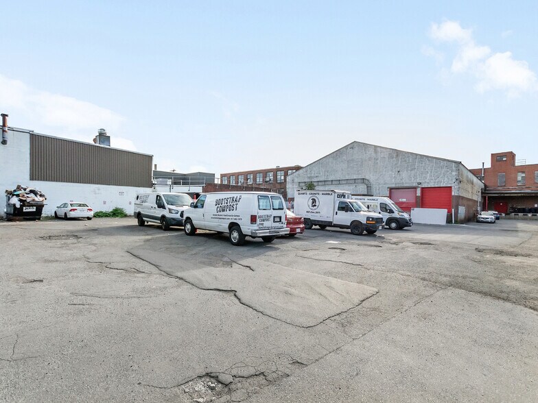 165167 Bow St, Everett, MA 02149 Office for Lease